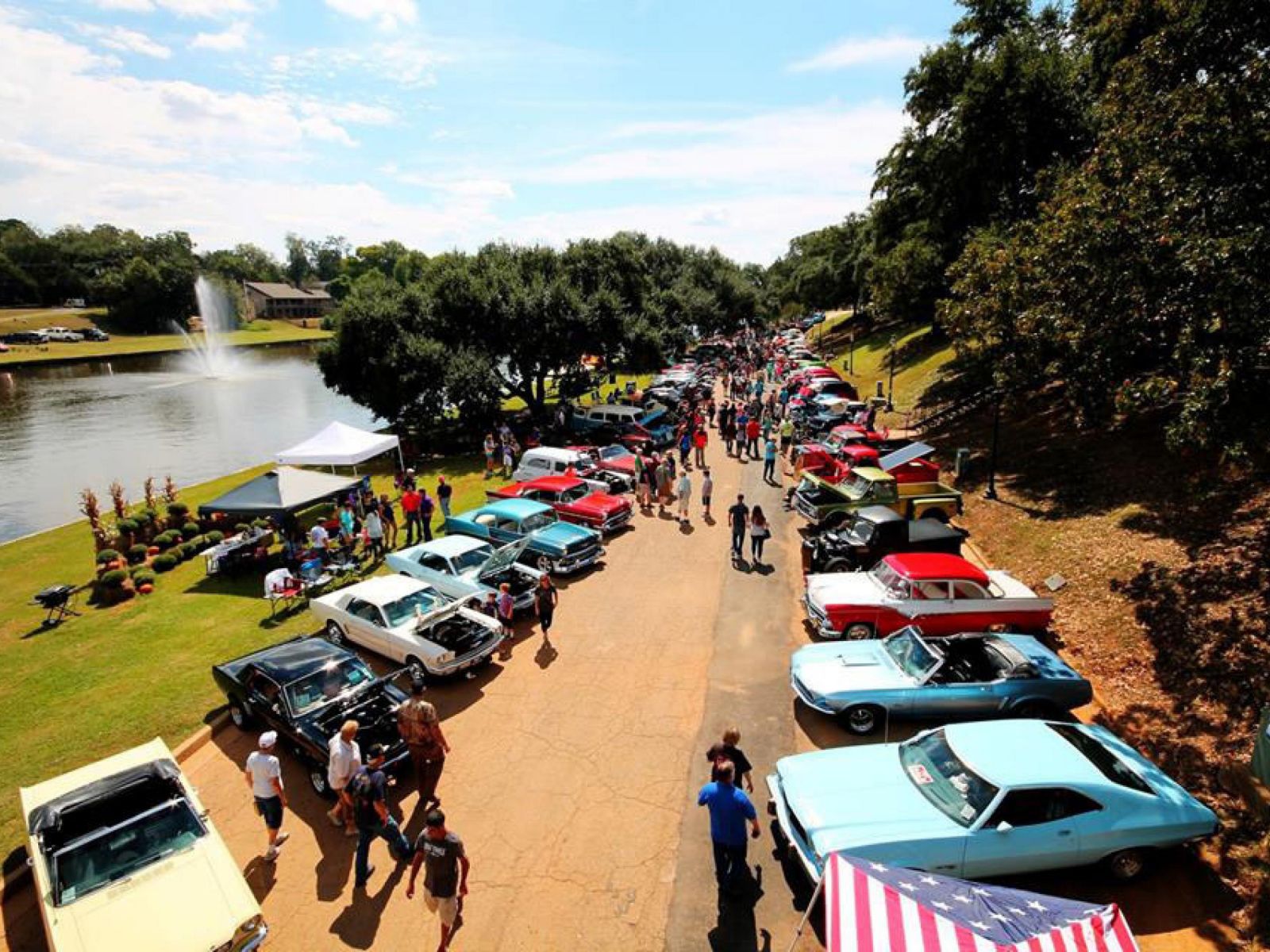 Natchitoches Classic “Return to the 50’s” Car Show Château Saint